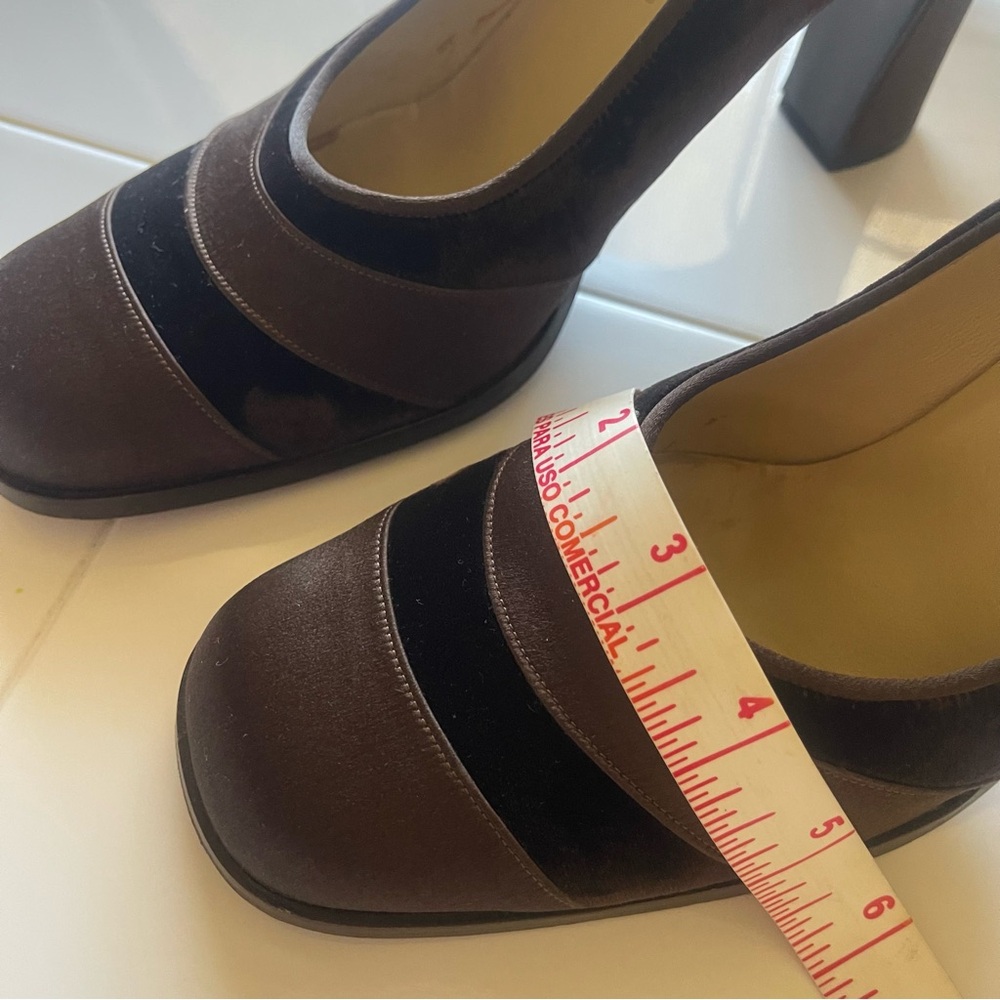 BOTTEGA VENETA Brown satin pump Size 9 - Picture 8 of 9